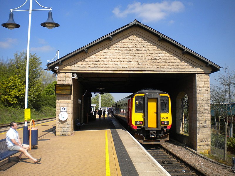 File:Platform 3, Mansfield Woodhouse station (geograph 5764403).jpg