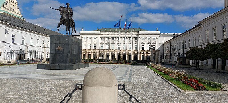 File:Pomnik księcia Józefa Poniatowskiego.jpg