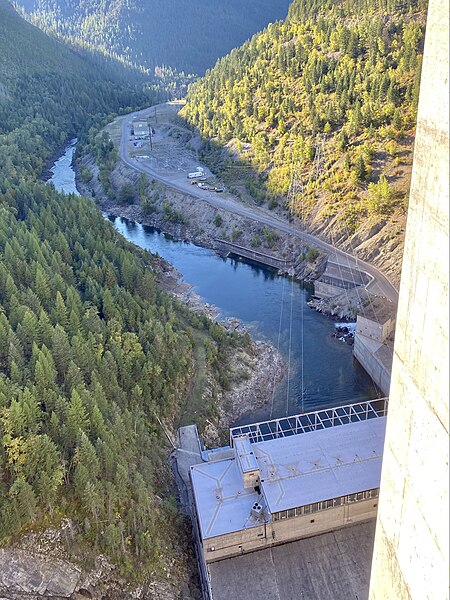 File:Powerhouse, Hungry Horse Dam, Hungry Horse, MT - 51533067551.jpg