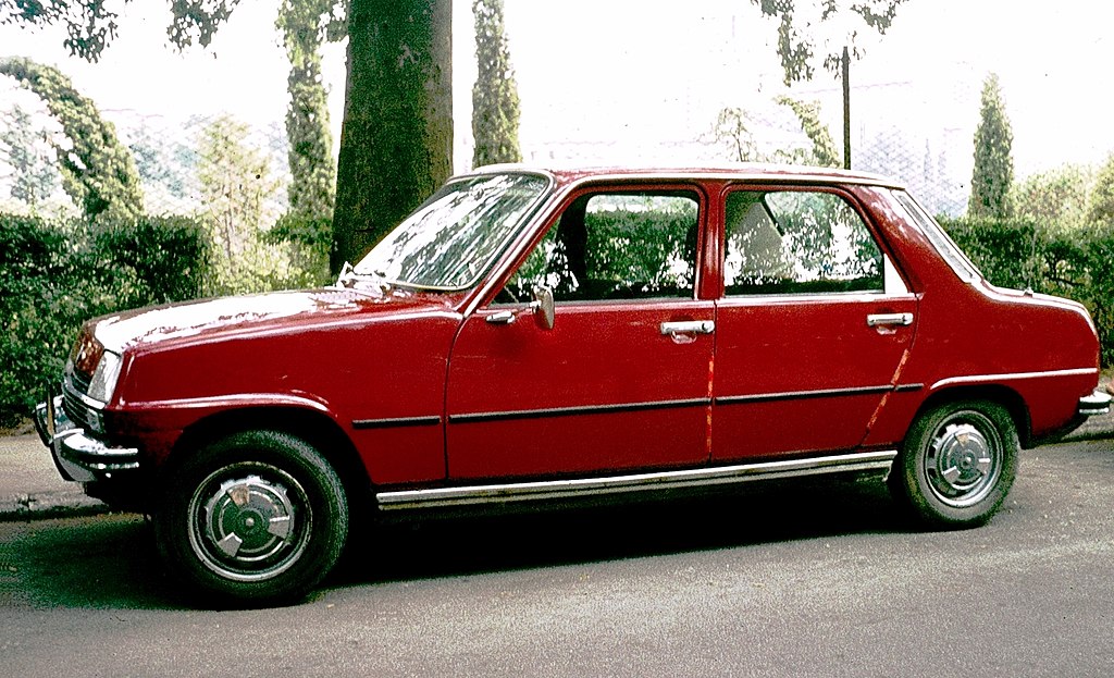 Fabricación de Automóviles oder kurz Renault 1024px-Renault_7_Siena_1976