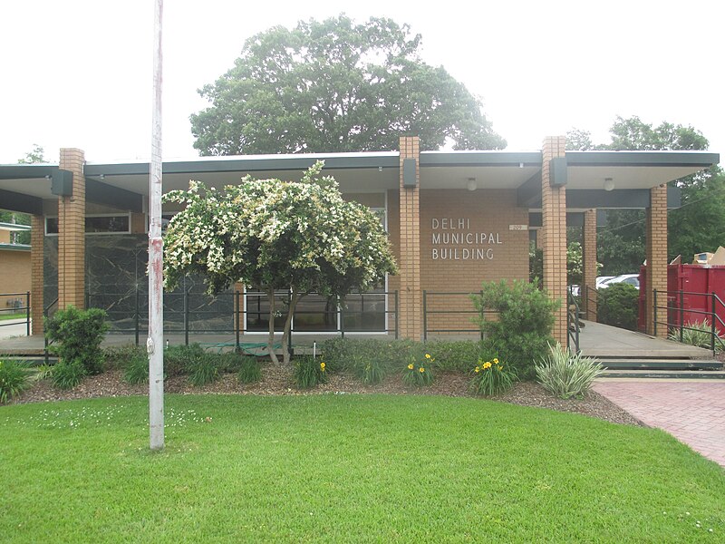 File:Revised, Delhi Town Hall IMG 7337.JPG