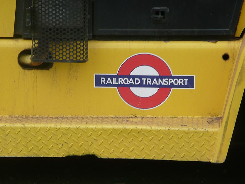 File:Roundel spotted in Adelaide (2254464086).jpg