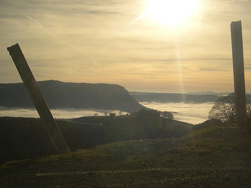 File:San Miguel in Excelsis Aralar.JPG