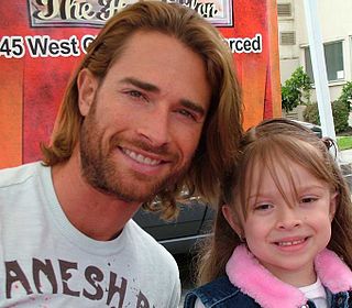 Fortune Salaire Mensuel de Sebastian Rulli Combien gagne t il d argent ? 20 000 000,00 euros mensuels