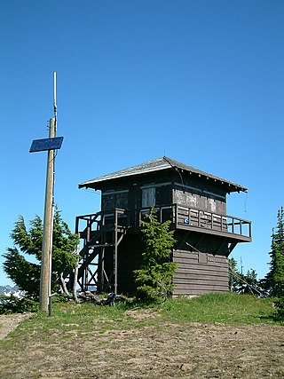 Fortune Salaire Mensuel de Shriner Peak Fire Lookout Combien gagne t il d argent ? 1 000,00 euros mensuels