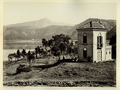 Sommer, Giorgio (1834-1914) - n. 1147 - Lago d'Agnano (Napoli).JPG