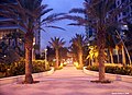 Intrarea de pe 15th Street și Collins Avenue la Miami Beach, FL Boardwalk