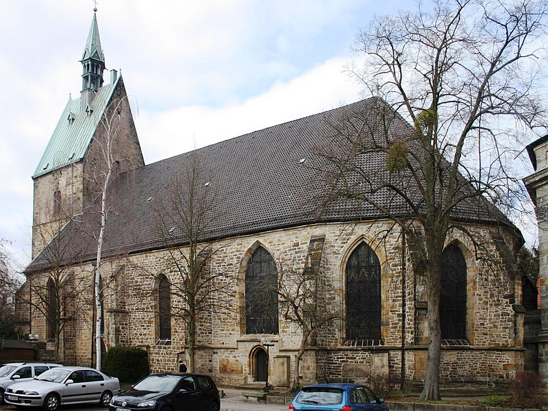 File:Stadthagen StMartini v SO.JPG