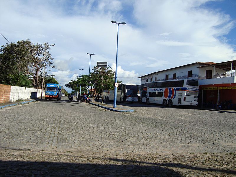 File:Terminal de Ônibus em Jijoca - panoramio.jpg