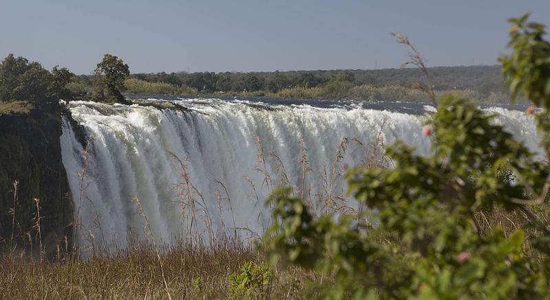 File:The Smoke that Thunders, Victoria Falls, Main Falls, Zimbabwe (14534832134).jpg