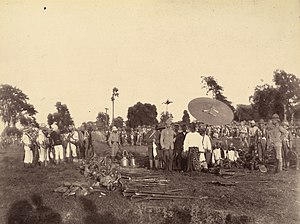 Burman armeijan antautumistilaisuus marraskuussa 1885.
