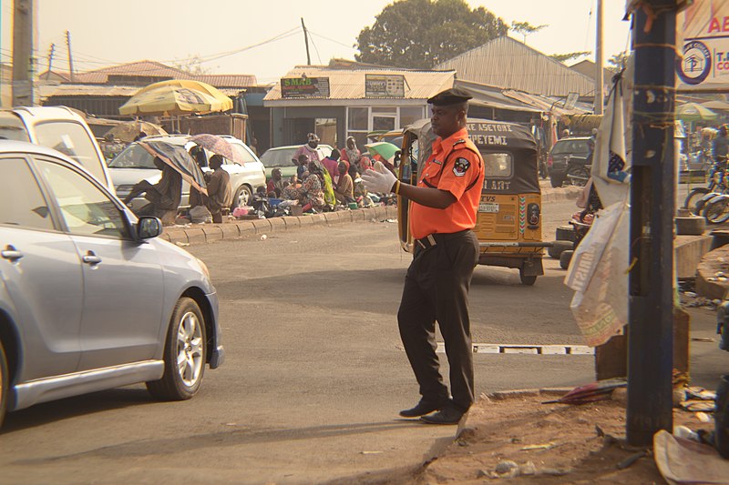 File:Traffic warden in Ilorin city, Kwara State 01.jpg