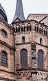 Trier, Dom St. Peter, kathedraal van Trier. Detail van de buitenkant.
