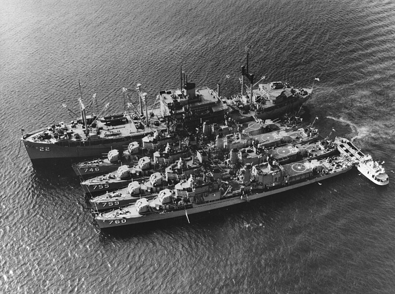 File:USS Klondike (AR-22), USS Taussig (DD-746), USS John A. Bole (DD-755), USS Lofberg (DD-759) and USS John W. Thomason (DD-760) at Subic Bay on 1 November 1963 (NH 82517).jpg