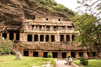 Пещерный храм Ундавали (Гунтур, Андхра-Прадеш)