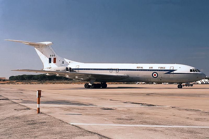 File:Vickers VC-10 C.1K, United Kingdom - Royal Air Force (RAF) JP111385.jpg