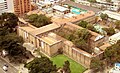 Vista aérea del Museo Nacional de Colombia (en frente) y la Universidad Colegio Mayor de Cundinamarca (atrás).jpg