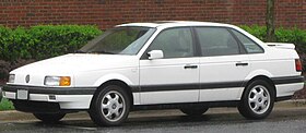 Volkswagen Passat-kabinaŭto B3.jpg