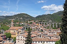 L'Escarène and its surroundings, with the Viaduc de l'Escarène in the back, on the Nice–Breil-sur-Roya railway