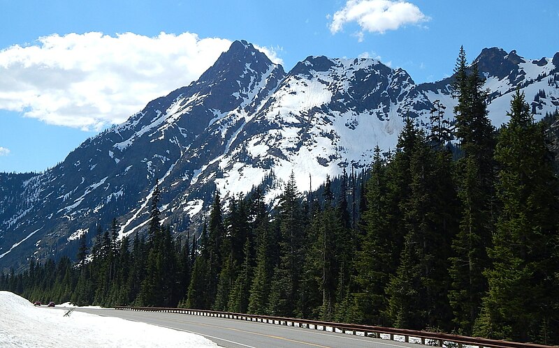 File:Whistler Mountain 7790' North Cascades.jpg