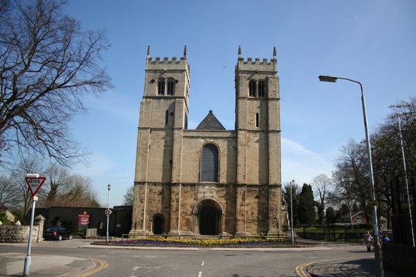 Image: Worksop Priory   west front   geograph.org.uk   415664