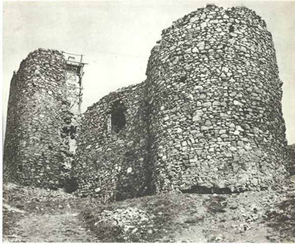 Žrnov fortress, destroyed in 1934