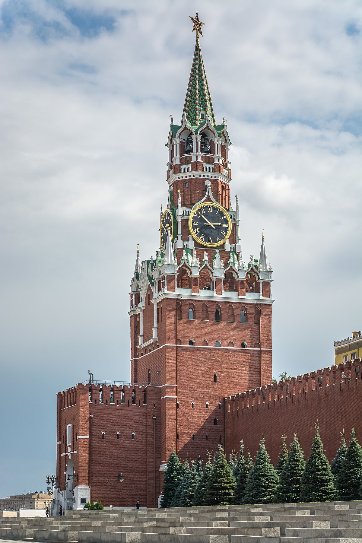 фото спасской башни московского