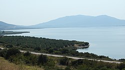 Volμνη Βόλβη-Volvi көлі.jpg