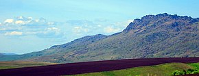 Vista de la montaña desde Platovo.jpg