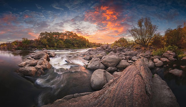"Witch rapids" of the Southern Bug River at dawn in the Buzk's Gard National Nature Park in Mykolaiv Oblast (Southern Ukraine). Photograph: Vian