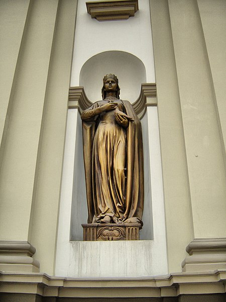 File:Монумент в фасаді Костелу Єзуїтів 1.JPG