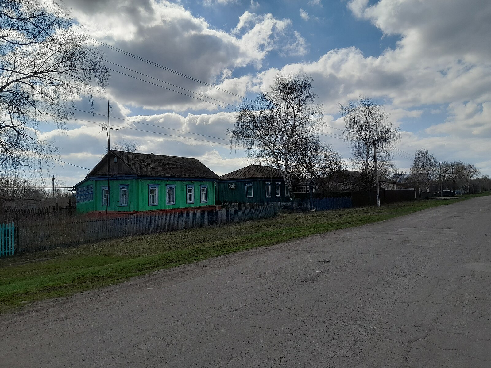 Погода в калининском районе казачка. Село казачка. Деревенская улица.