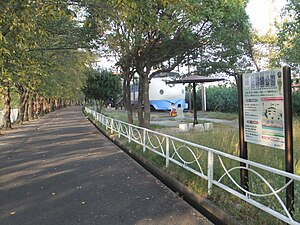 新幹線公園.JPG