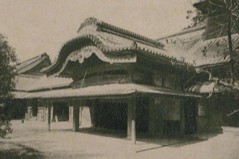 File:群馬県庁舎（旧前橋城本丸大玄関）.jpg