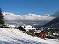 Vue du massif du Faucigny avec à sa droite les rochers des Fiz depuis Saint-Gervais-les-Bains au sud.