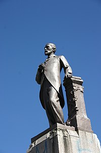 0454 - Verbania-Intra - Cesare Villa, Monument till Lorenzo Cobianchi - Foto av Giovanni Dall'Orto, 8-sept-2007.jpg