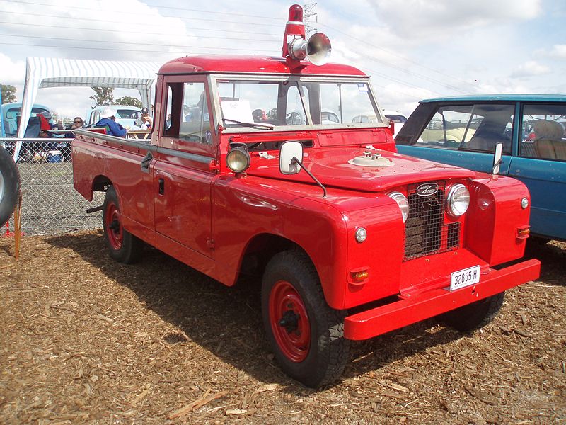 File:1958 Land Rover utility - NSW Fire Brigade (5095846019).jpg