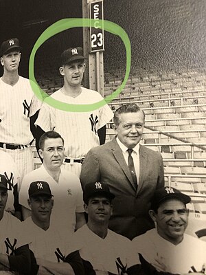 1962 Yankees partial team photo with jack Cullen.jpg