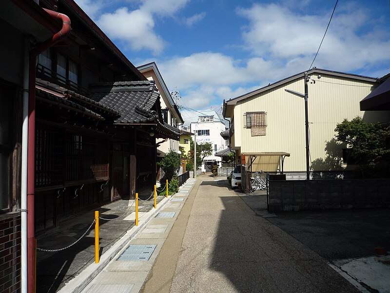 File:20131010 02 Takayama (10491220794).jpg