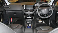 2015 Peugeot 208 Cielo interior.jpg