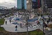 スケートパーク leisure=pitch sport=skateboard surface=concrete