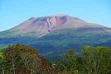 浅間山。軽井沢町長倉から望む