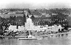 Aerial view of the Flamingo Hotel - Miami Beach, Florida.jpg