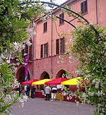 Alba, Piazza Risorgimento, Feste Fiorite 2007.