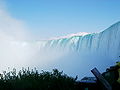 Behind the Falls (Hinter den Fällen)