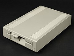 Atari XF551, Floppy-Laufwerk