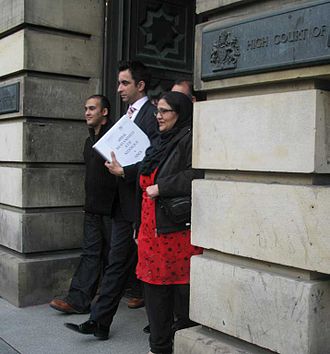 Atif Sidique wins his appeal at the High Court in Edinburgh and walks free 9 February 2010 Atiffreeedinburgh.jpg