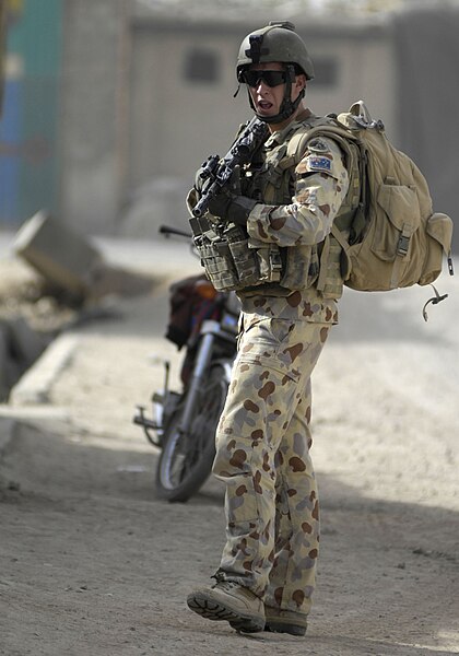 File:Australian soldier in Afghanistan, August 2008.jpg