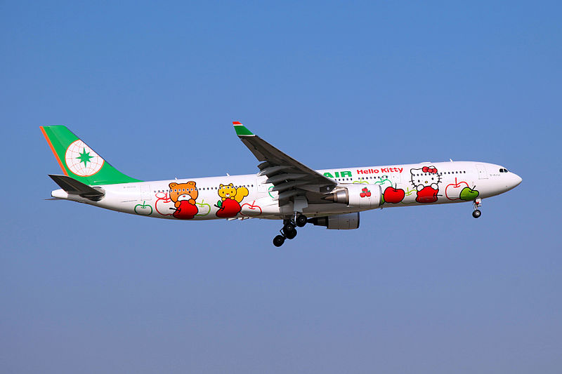 File:B-16332 - EVA Airways - Airbus A330-302X - Hello Kitty Loves Apples Livery - SHA (16990619728).jpg
