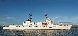 Bangladesh navy frigate Somudro Sukacita (F-28) di Pearl Harbor 2013.JPG